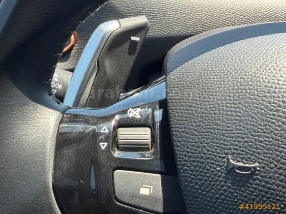 2K OTOMOTİV'DEN 2020 PEUGEOT 308 1.2 STYLE TECH CAM TAVAN
