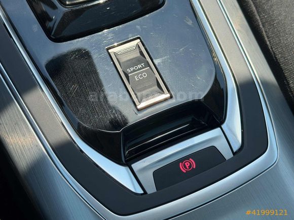 2K OTOMOTİV'DEN 2020 PEUGEOT 308 1.2 STYLE TECH CAM TAVAN