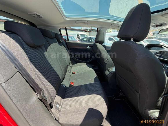 2K OTOMOTİV'DEN 2020 PEUGEOT 308 1.2 STYLE TECH CAM TAVAN