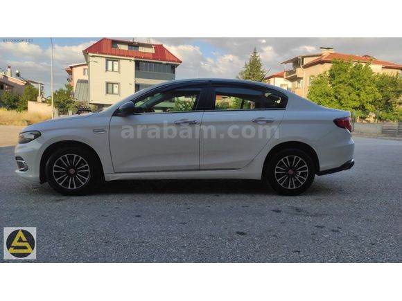 Temiz bakımlı aile aracı