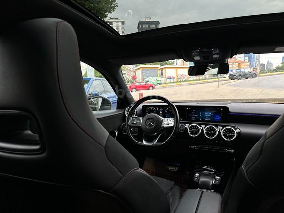 ÇAVUŞOĞLU 2022 MERCEDES A200 HB AMG+ 7G CAM TAVAN