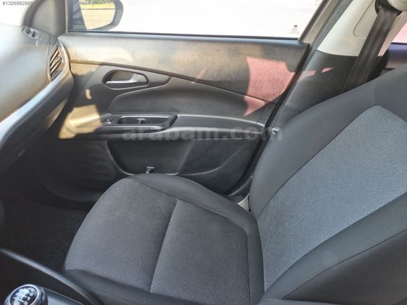 DÜŞÜK KM BAKIMLI 2019 FİAT EGEA 1.4 EASY