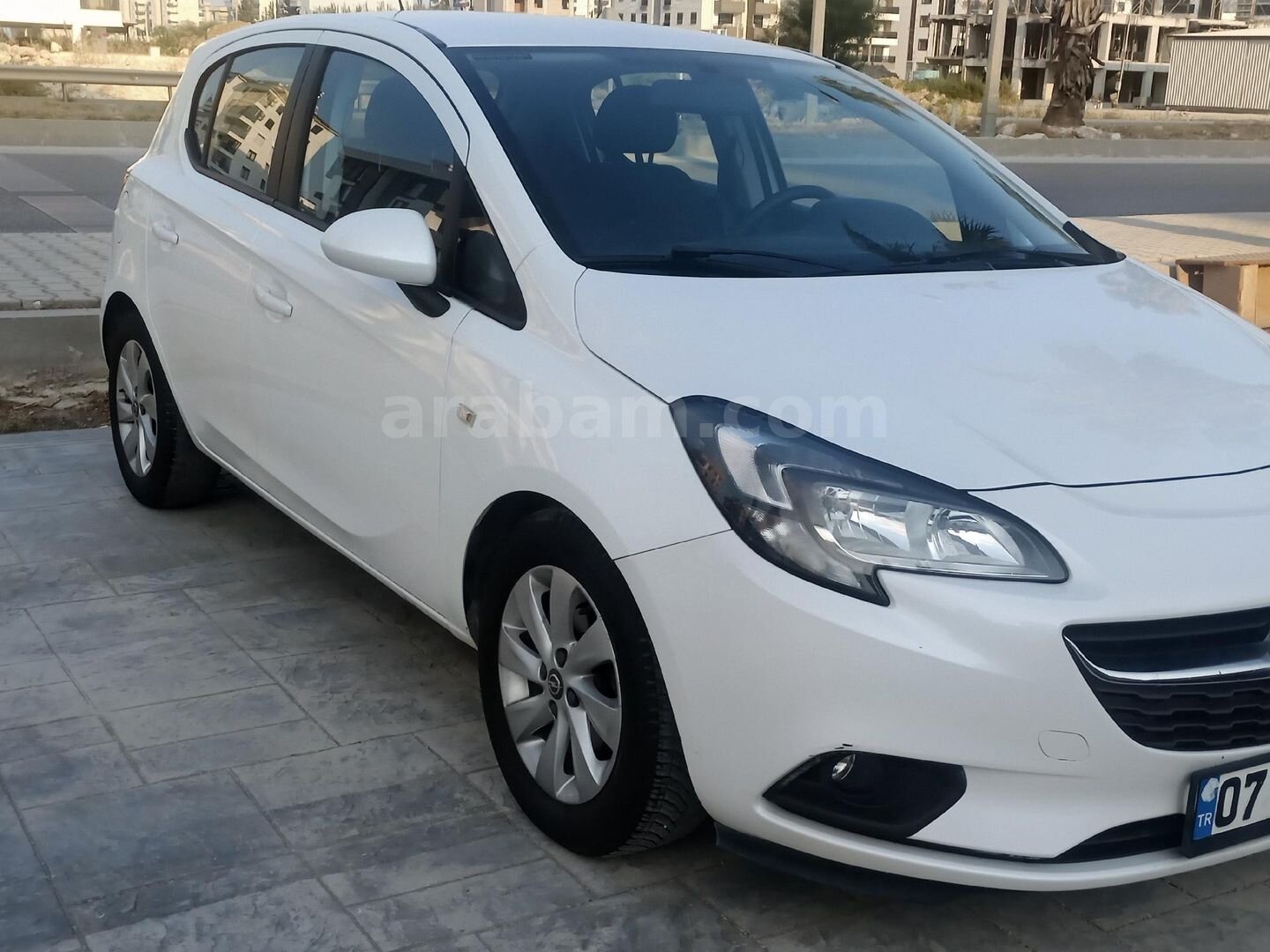Galeriden Opel Corsa 1.4 Enjoy 2016 Model Antalya 109.500 km Beyaz 3