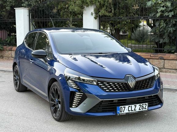 Galeriden Renault Clio 1.0 TCe Techno Esprit Alpine 2025 Model Antalya