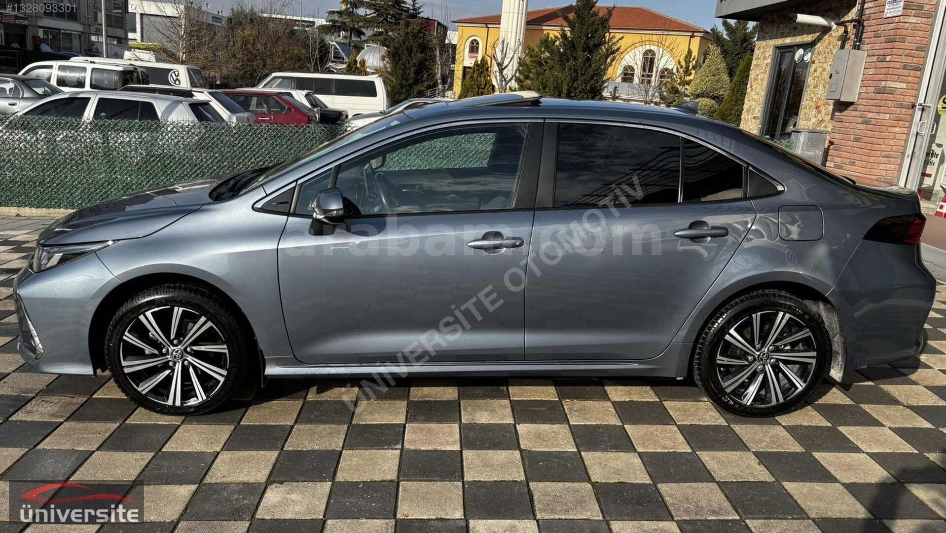 Galeriden Toyota Corolla 1.8 Hybrid Flame X-Pack 2022 Model Konya 93.000 km Gri 4