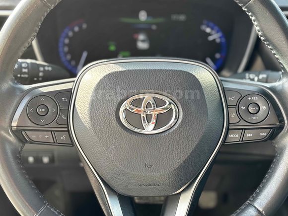 ÜNİVERSİTE_2022 COROLLA 1.8 HYBRİD FLAME X-PACK E-CVT_HATASIZ