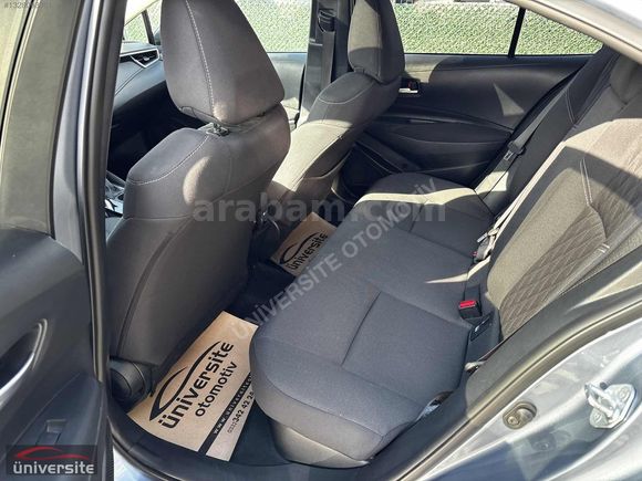 ÜNİVERSİTE_2022 COROLLA 1.8 HYBRİD FLAME X-PACK E-CVT_EKSTRALI