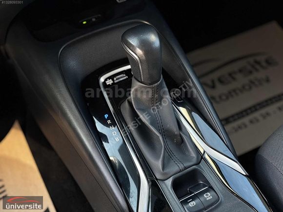 ÜNİVERSİTE_2022 COROLLA 1.8 HYBRİD FLAME X-PACK E-CVT_EKSTRALI