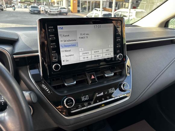 ÜNİVERSİTE_2022 COROLLA 1.8 HYBRİD FLAME X-PACK E-CVT_HATASIZ