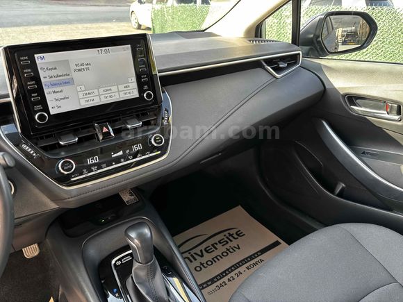 ÜNİVERSİTE_2022 COROLLA 1.8 HYBRİD FLAME X-PACK E-CVT_HATASIZ