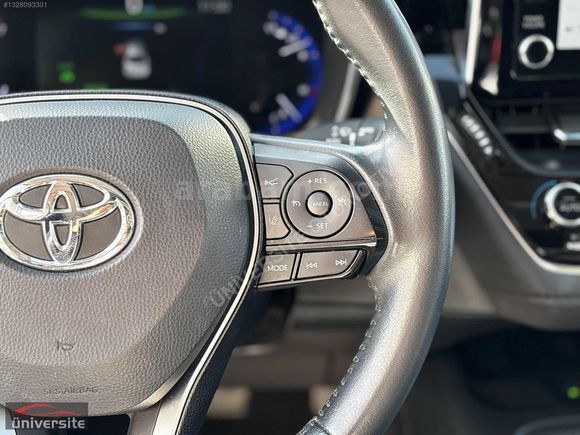ÜNİVERSİTE_2022 COROLLA 1.8 HYBRİD FLAME X-PACK E-CVT_EKSTRALI