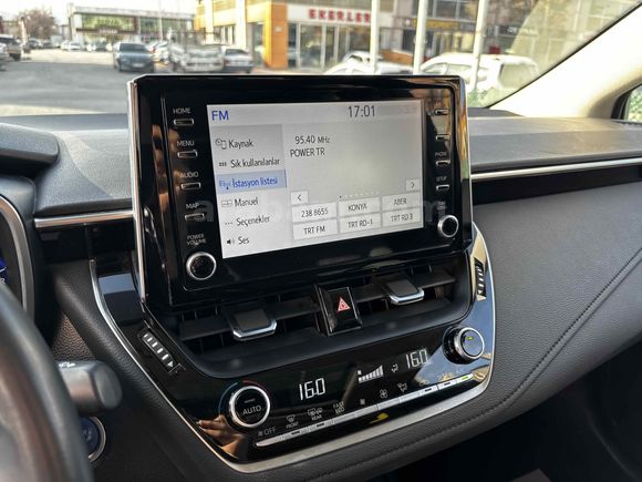 ÜNİVERSİTE_2022 COROLLA 1.8 HYBRİD FLAME X-PACK E-CVT_HATASIZ