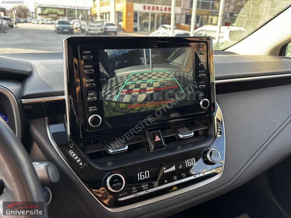 ÜNİVERSİTE_2022 COROLLA 1.8 HYBRİD FLAME X-PACK E-CVT_EKSTRALI
