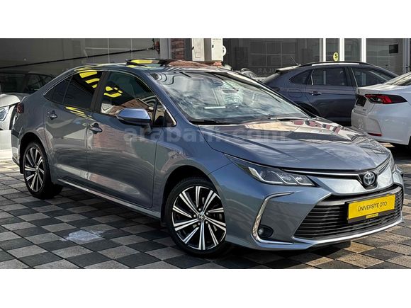 ÜNİVERSİTE_2022 COROLLA 1.8 HYBRİD FLAME X-PACK E-CVT_HATASIZ