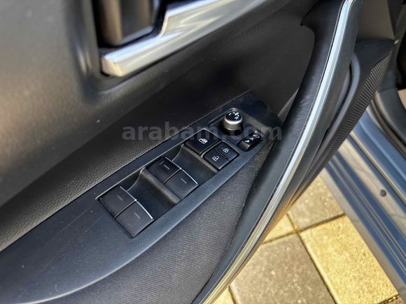 ÜNİVERSİTE_2022 COROLLA 1.8 HYBRİD FLAME X-PACK E-CVT_HATASIZ