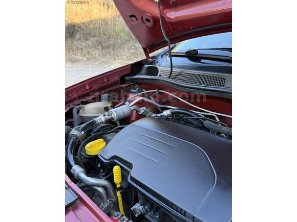 Takas Olur - 80.000 KM DE KLİMALI 16V SANDERO