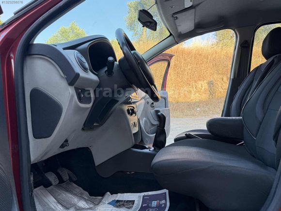 Takas Olur - 80.000 KM DE KLİMALI 16V SANDERO