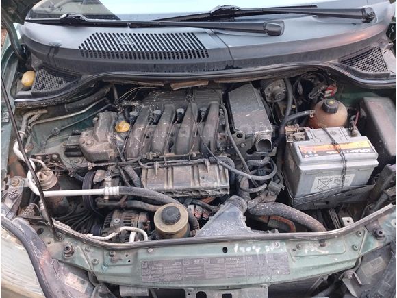 Sahibinden Renault Scenic 1.6 Dynamique 2003 Model