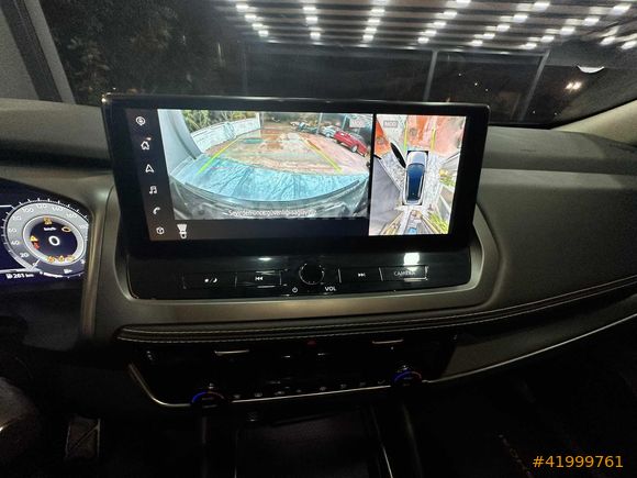 2025 MODEL 10BİN KM HYRBİD CAM TAVAN SKYPACK