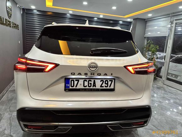 2025 MODEL 10BİN KM HYRBİD CAM TAVAN SKYPACK