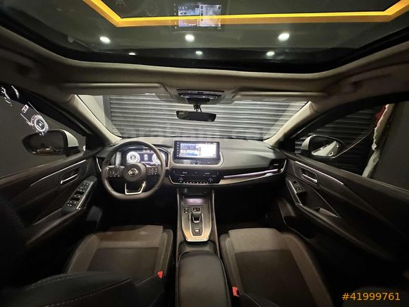 2025 MODEL 10BİN KM HYRBİD CAM TAVAN SKYPACK