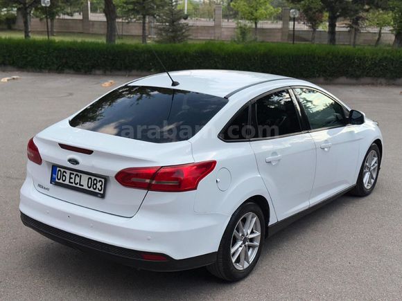 Sahibinden Ford Focus 1.6 Ti-VCT Trend X 2015 Model