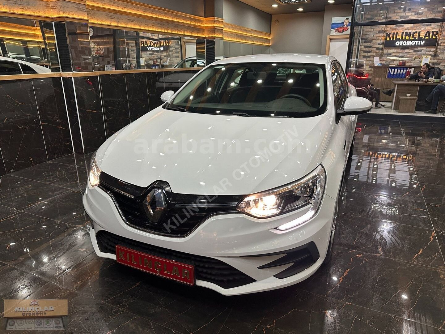 Galeriden Renault Megane 1.3 TCe Joy 2022 Model Konya 89.000 km Beyaz 3