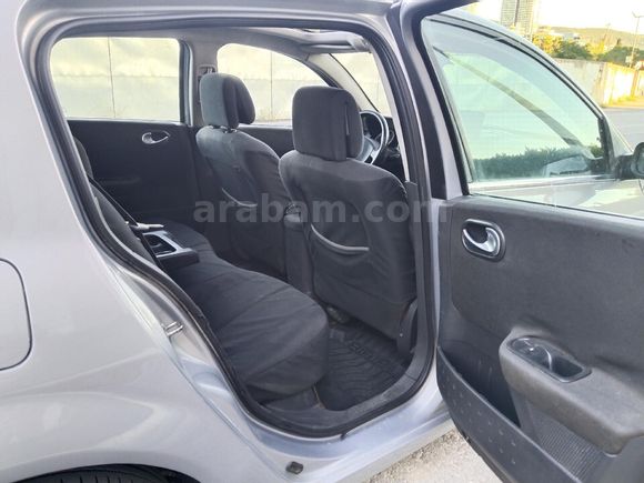 2004 Renault Megane 1.6 Dynamique  Hb Sanroof  + cam tavan