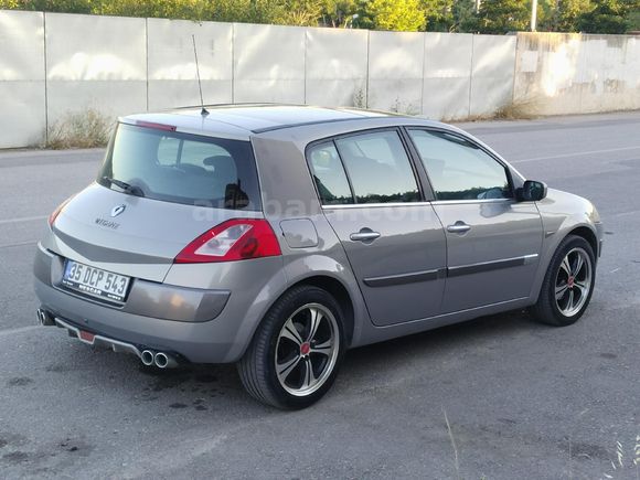 2004 Renault Megane 1.6 Dynamique  Hb Sanroof  + cam tavan