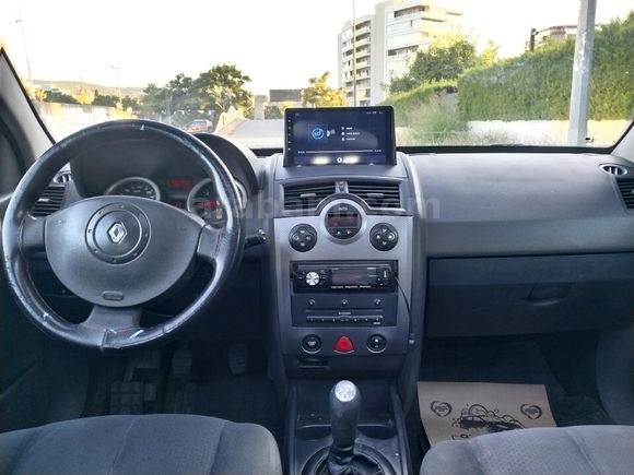 2004 Renault Megane 1.6 Dynamique  Hb Sanroof  + cam tavan