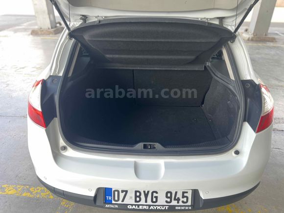 Sahibinden Renault Megane 1.5 dCi Dynamique 2012 Model 