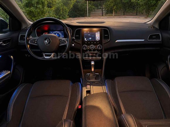 Sahibinden Renault Megane 1.3 TCe Icon 2021 Model 