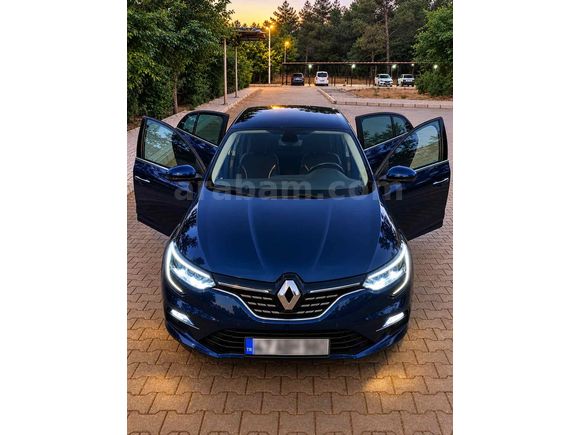 Sahibinden Renault Megane 1.3 TCe Icon 2021 Model 