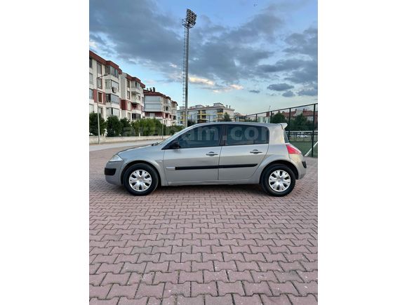 MEGANE 2 KAPUT TAVAN BAGAJ ORJİNAL GÜNEŞ YANIKSIZ