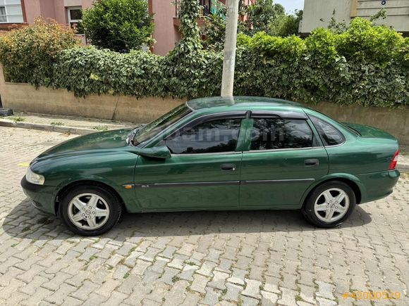 MASRAFSIZ OPEL VECTRA 2.0 GLS