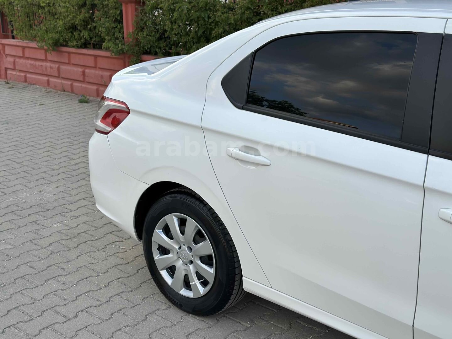 Galeriden Peugeot 301 1.6 HDi Active 2014 Model Afyonkarahisar 213.000 km Beyaz 6