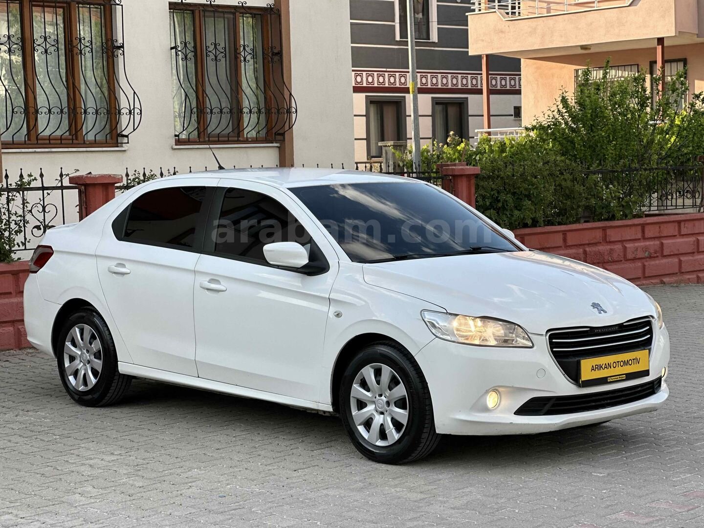 Galeriden Peugeot 301 1.6 HDi Active 2014 Model Afyonkarahisar 213.000 km Beyaz 3