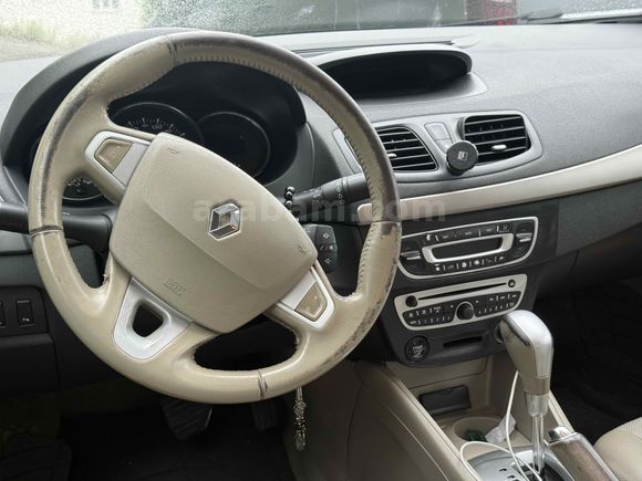 2012 MODEL RENAULT FLUENCE 1.5 PRİVİLEGE EDC (SUNROOFLU) TERTEMİZ.