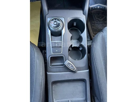 ELA'DAN 2024 FORD FOCUS ACTIVE STİL DİZEL OTOMATİK 21 KM