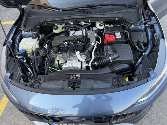 ELA'DAN 2024 FORD FOCUS ACTIVE STİL DİZEL OTOMATİK 21 KM