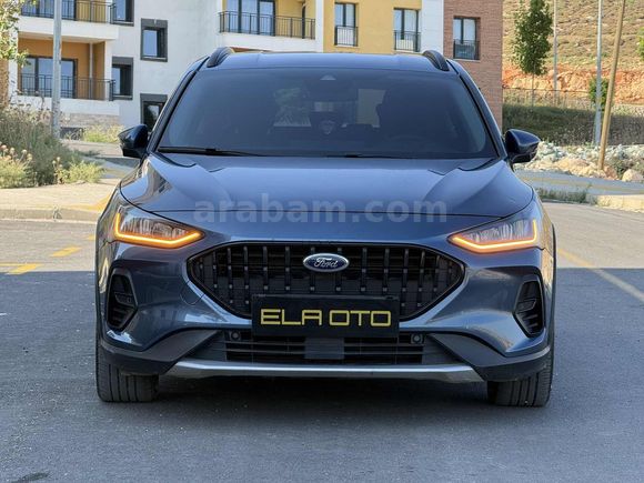 ELA'DAN 2024 FORD FOCUS ACTIVE STİL DİZEL OTOMATİK 21 KM