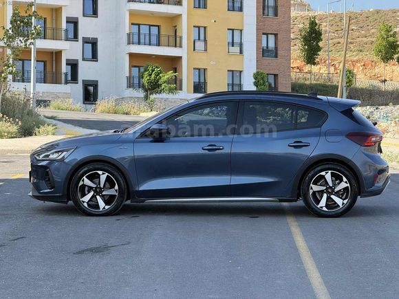 ELA'DAN 2024 FORD FOCUS ACTIVE STİL DİZEL OTOMATİK 21 KM