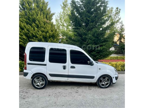 Sahibinden Renault Kangoo Multix 1.5 dCi Authentique 2010 Model 