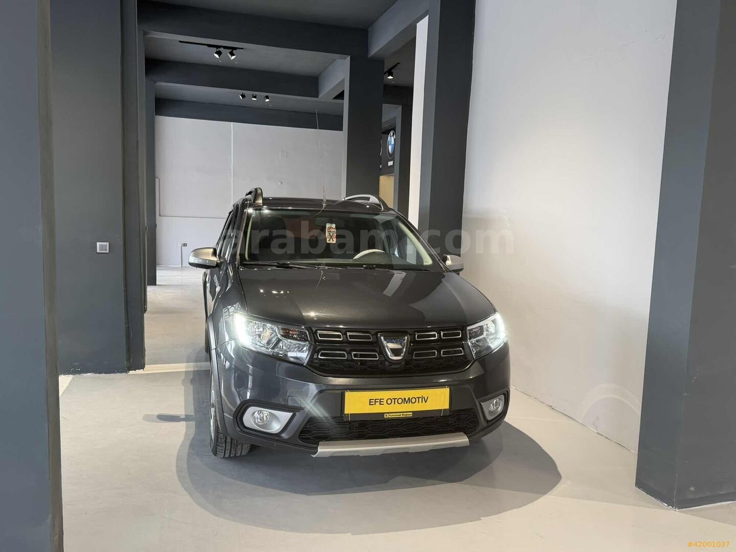 Galeriden Dacia Sandero 0.9 TCe Turbo Stepway 2020 Model Samsun 112.000 km Gri 6