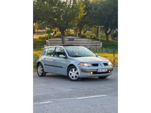 ÖĞRETMENDEN OTOMATİK VİTES CAM TAVAN SANRUFLU