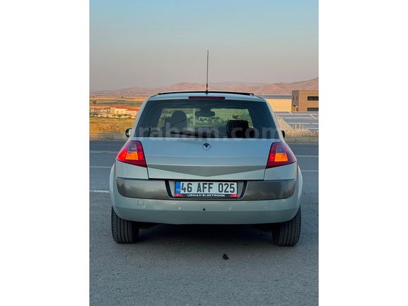 ÖĞRETMENDEN OTOMATİK VİTES CAM TAVAN SANRUFLU