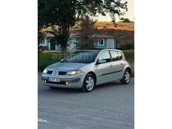 ÖĞRETMENDEN OTOMATİK VİTES CAM TAVAN SANRUFLU
