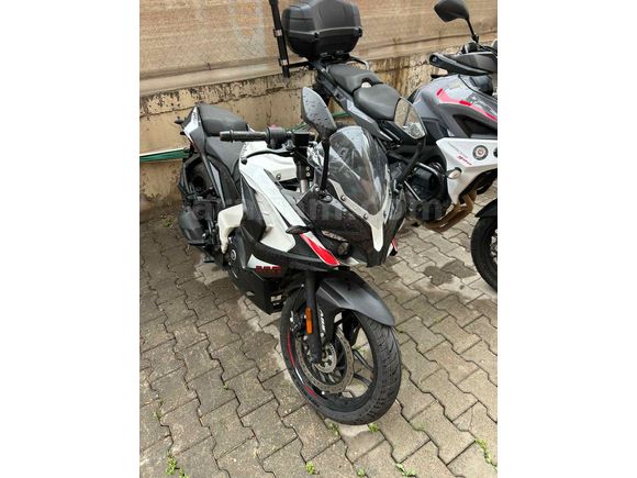 Bajaj Pulsar 200 RS TERTEMİZ MOTOR