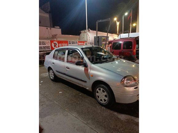 Sahibinden Renault Clio 1.4 RNA 2000 Model