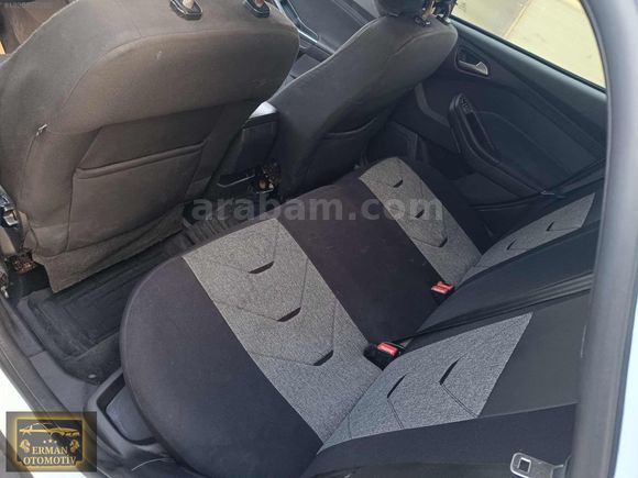 2015 Ford Focus style